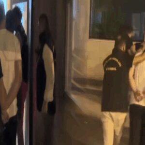 esenyurtta 22 yil 8 ay kesinlesmis hapis cezasi bulunan firari yakalandi aWjw3NYr