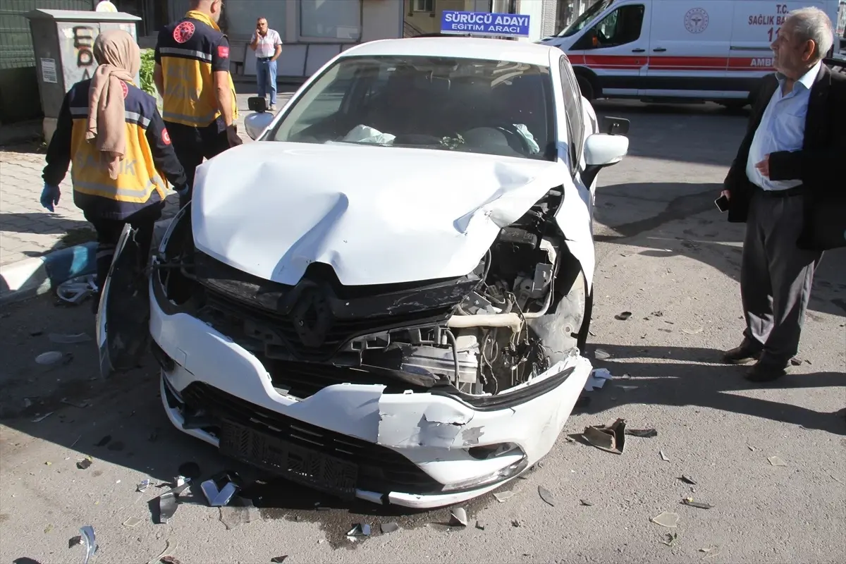 beysehirde iki trafik kazasi 6 yarali XNqdxSyd