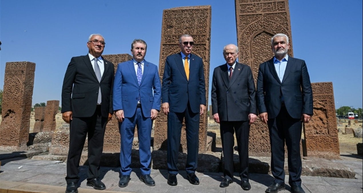 cumhur ittifaki ortagindan carpici kilicdaroglu cikisi dGp3lbP2