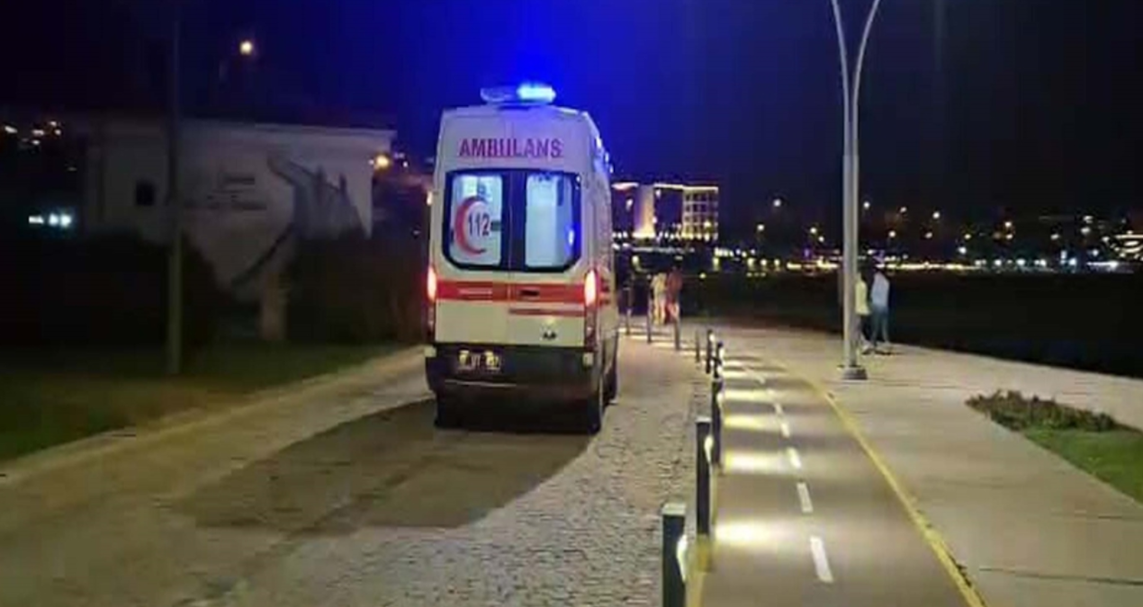 denizdeki arkadasini kurtarmak istersen boguldu 1ilV8X3M