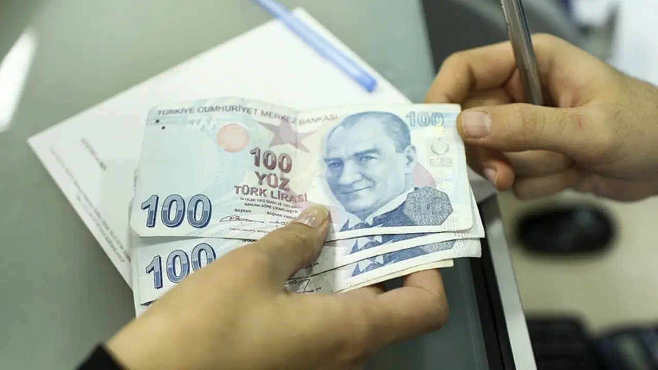 disk ar ucret kayiplari izleme raporu iscilerin 9 aylik birikimli ucret erimesi toplam 5394 milyar lira enflasyonun yarattigi kayip ise 789 milyar lira oldu EyF8hdhd