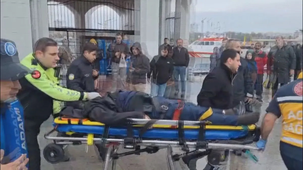 kadikoyde engelli bireyler denize dustu O4GItTYG.jpg