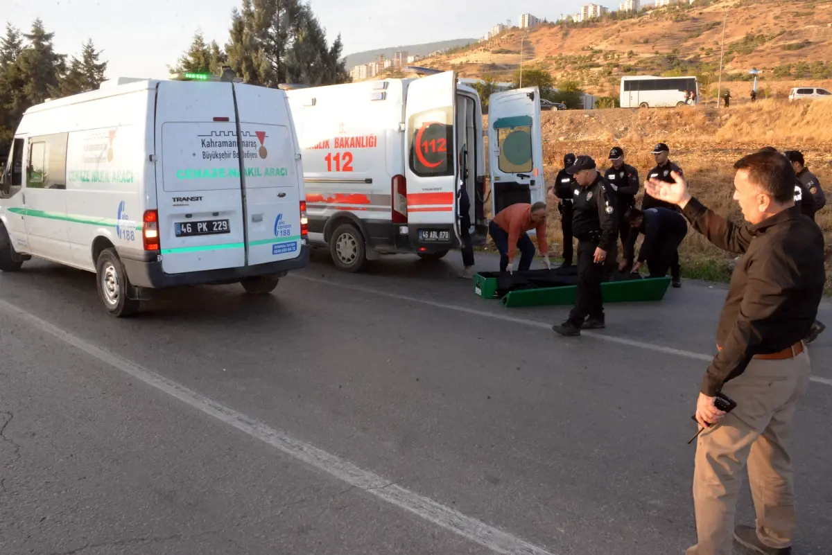kahramanmarasta kaza surucu hayatini kaybetti FEn1gCfX.jpg