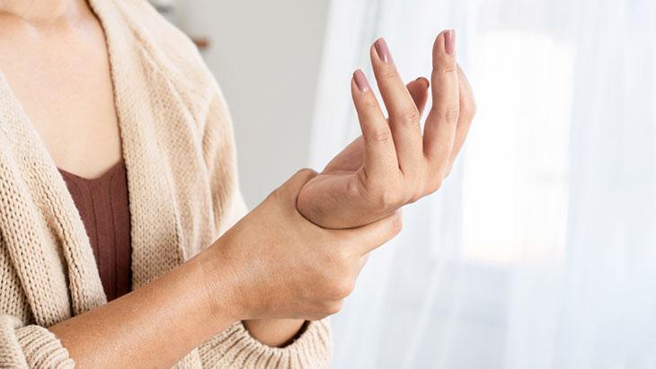 sessiz tehdit artrit sadece yaslilari vurmuyor eklem agrilarini hafife almayin fQ4cNj4W.jpg