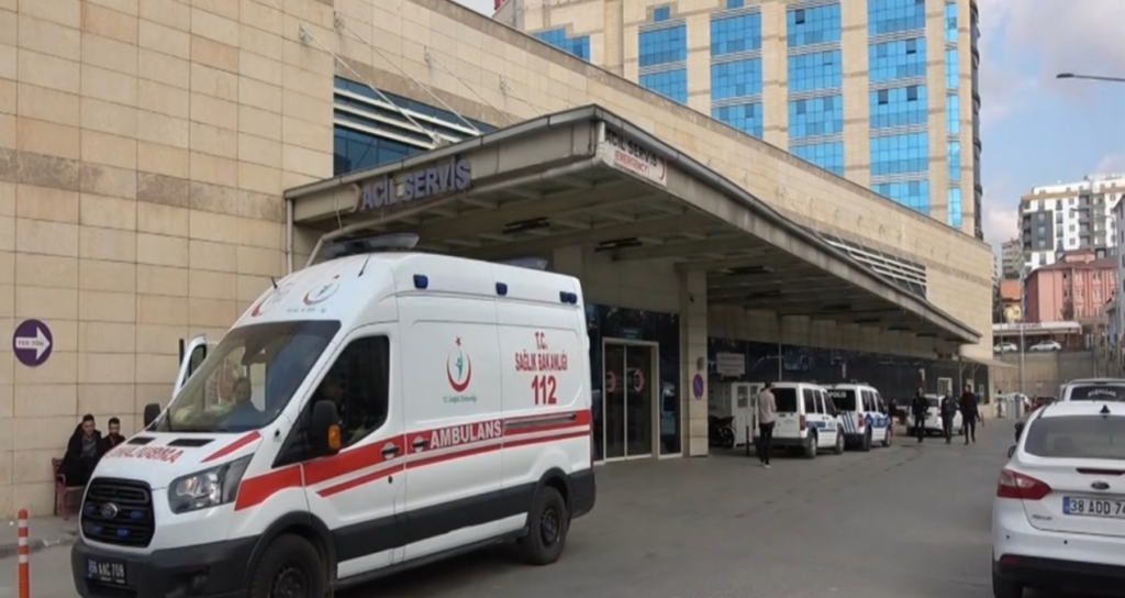 Siirt’te Lise Pansiyonunda 16 Öğrenci Hastaneye Kaldırıldı
